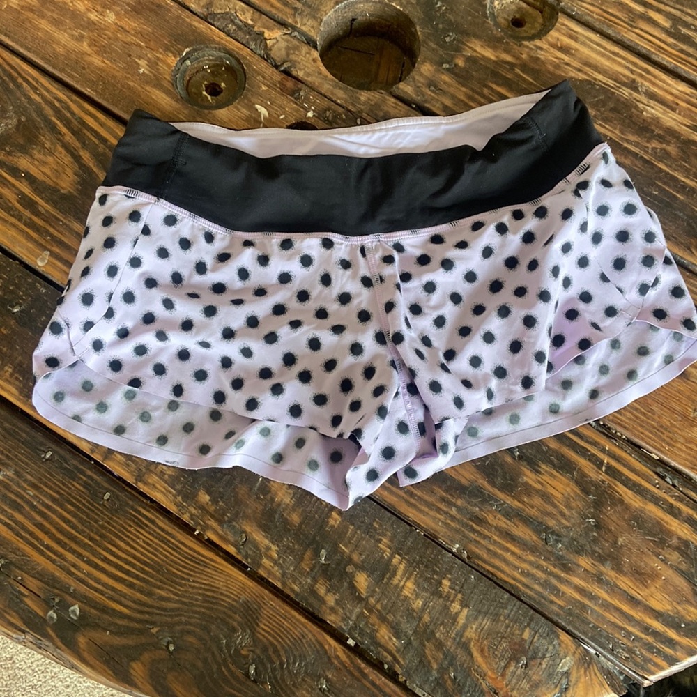 Lululemon shorts size 6